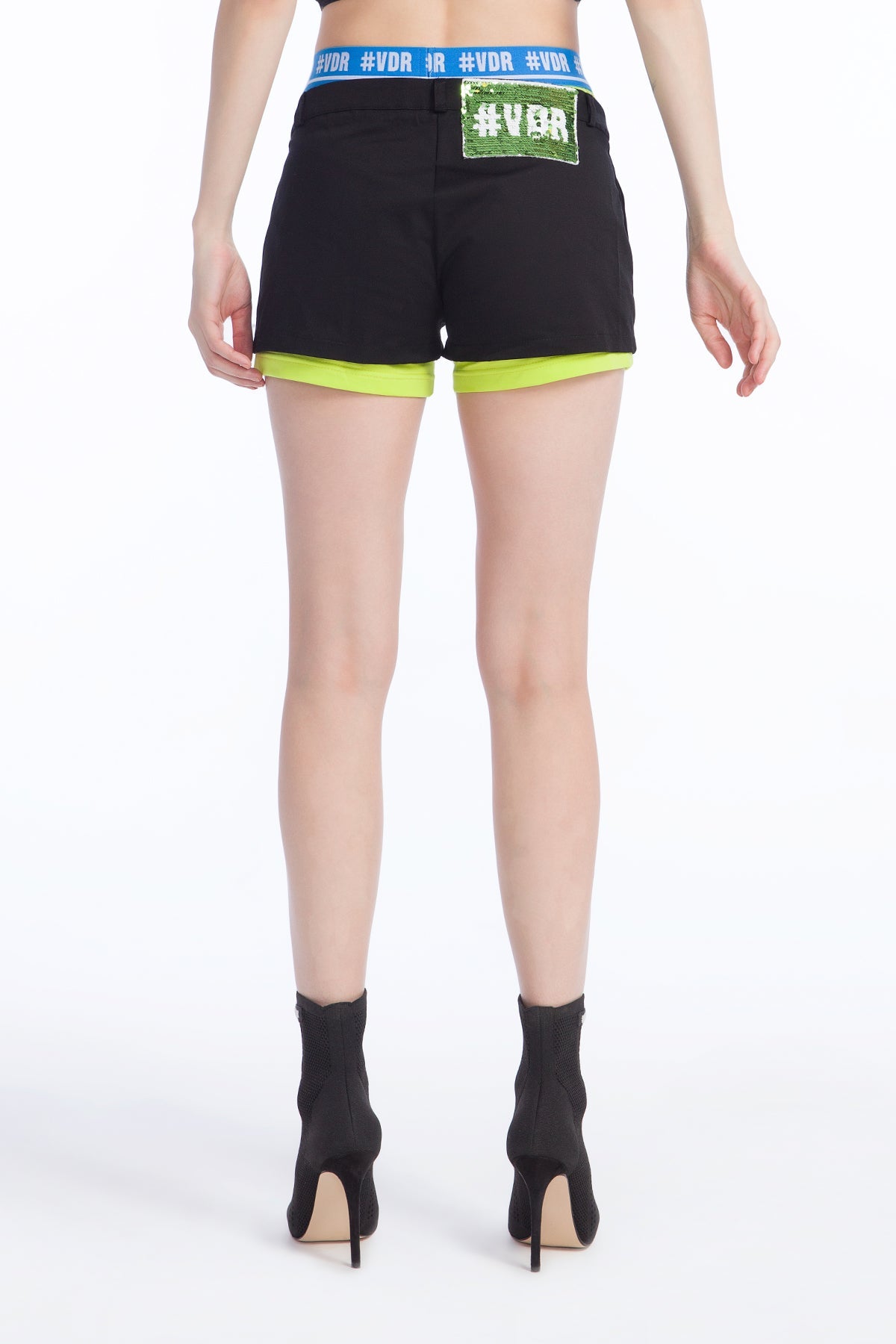 NERO SHORTS 9293