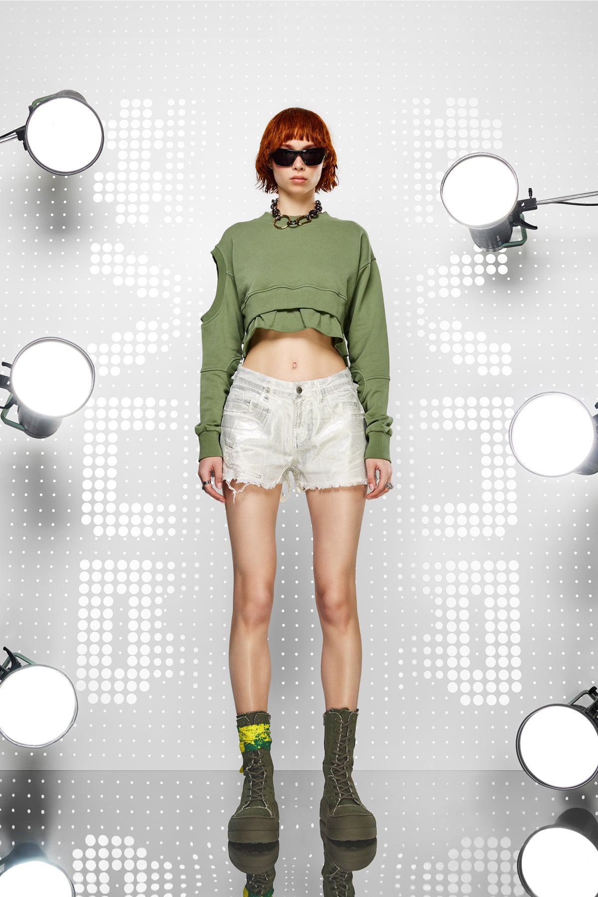 SILVER/OFF WHITE SHORTS 15107