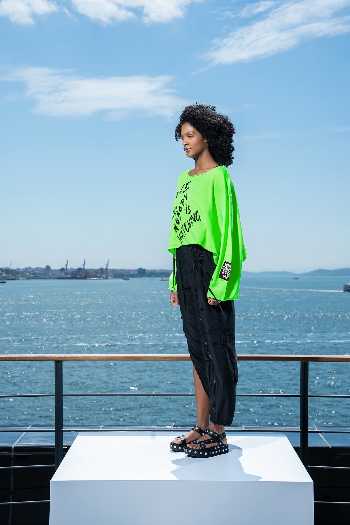 VERDE/NEON PULLOVER 15426