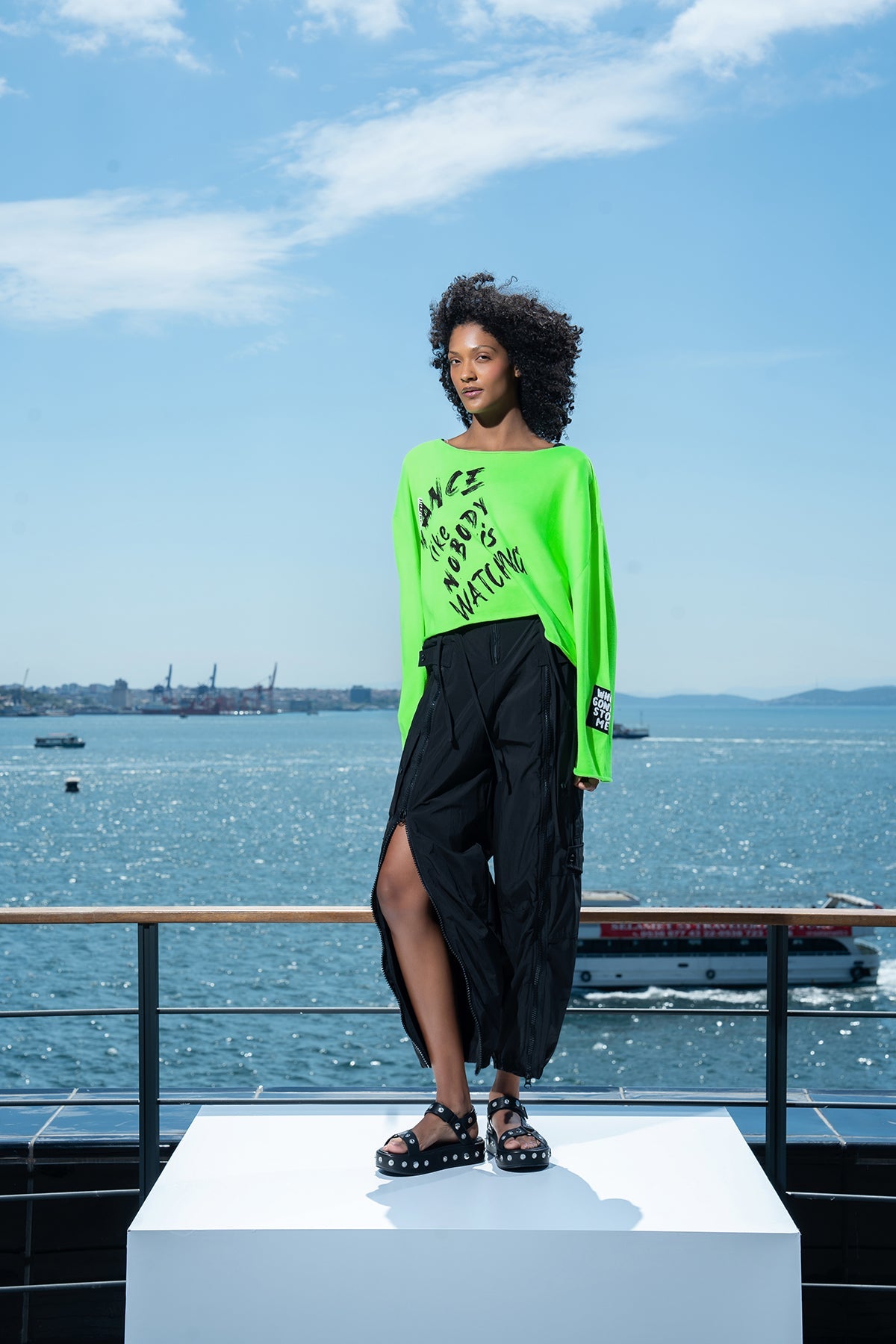 VERDE/NEON PULLOVER 15426