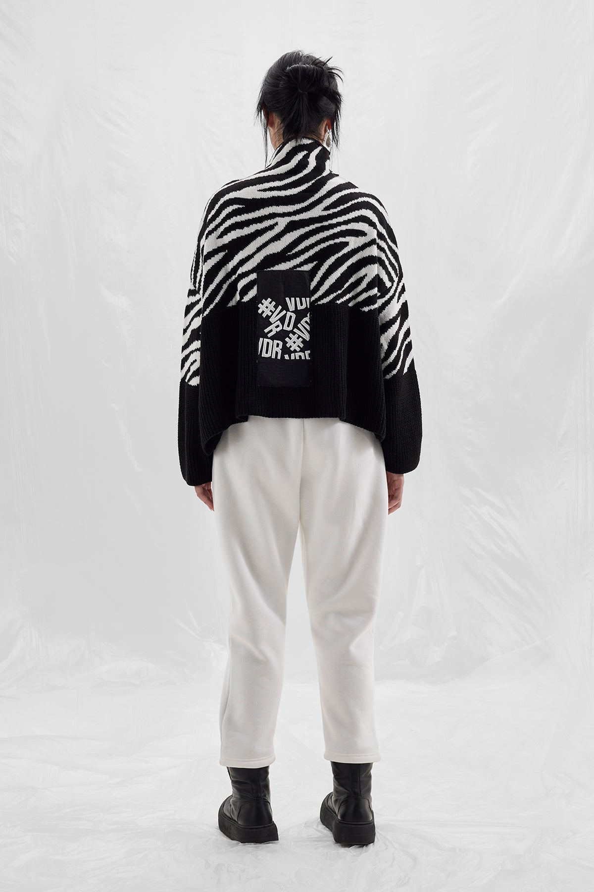 NERO/OFF WHITE PULLOVER 14018